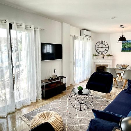 Riviera By The Beach 2 Bedroom Apartment Sitio de Calahonda Exterior foto